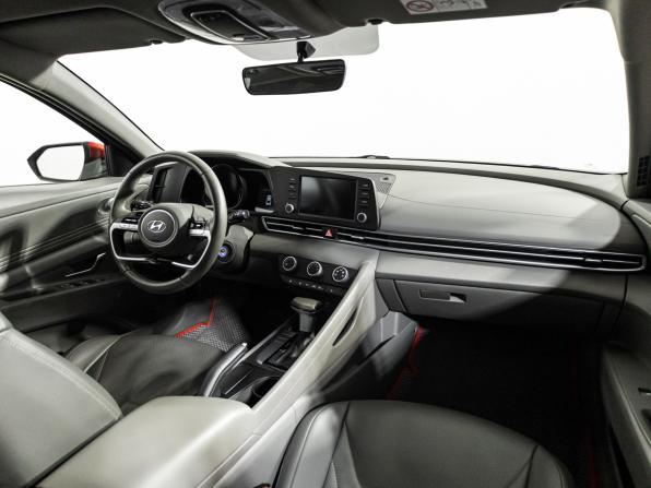Hyundai Elantra VII (CN7) с пробегом 2022 года, цена 1 989 989 рублей, 79273 км, седан, Автокод Объявления