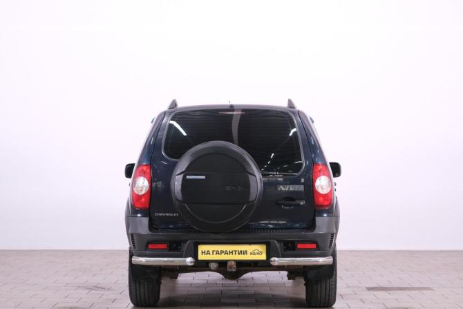 Chevrolet Niva I Рестайлинг с пробегом 2015 года, цена 799 000 рублей, 78000 км, внедорожник, Автокод Объявления