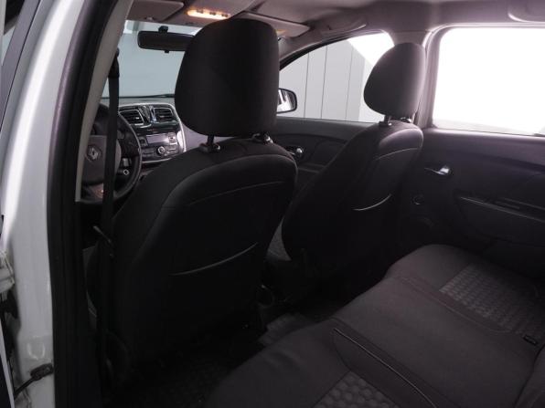 Renault Logan II с пробегом 2017 года, цена 749 000 рублей, 144460 км, седан, Автокод Объявления