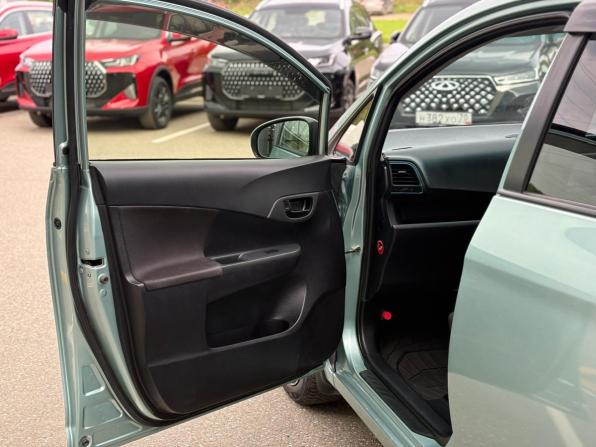 Toyota Ractis II с пробегом 2013 года, цена 820 000 рублей, 153272 км, хэтчбек, Автокод Объявления
