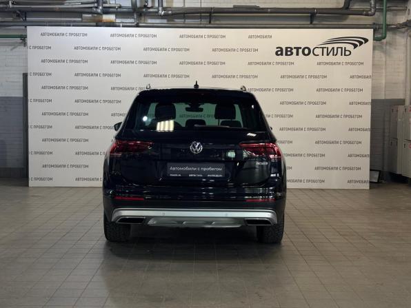 Volkswagen Tiguan II с пробегом 2019 года, цена 2 399 000 рублей, 150000 км, внедорожник, Автокод Объявления