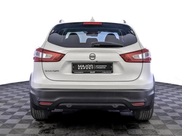 Nissan Qashqai II с пробегом 2018 года, цена 1 920 000 рублей, 109956 км, внедорожник, Автокод Объявления