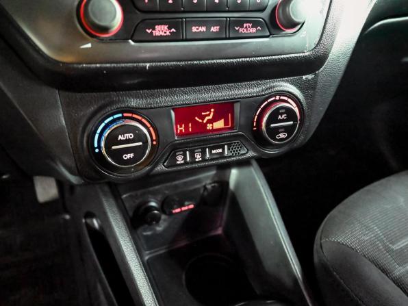 Kia Rio III с пробегом 2013 года, цена 870 000 рублей, 181496 км, седан, Автокод Объявления