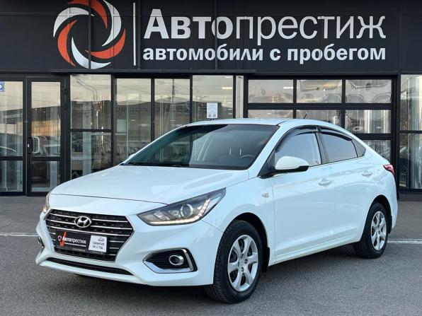 Hyundai Solaris II с пробегом 2018 года, цена 1 379 000 рублей, 125355 км, седан, Автокод Объявления
