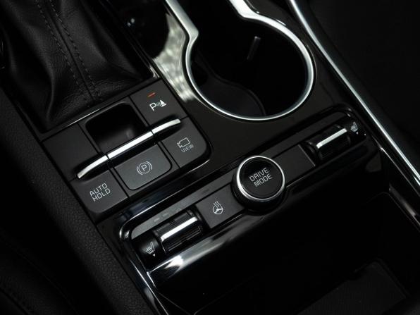 Kia K5 III с пробегом 2021 года, цена 2 398 000 рублей, 98551 км, седан, Автокод Объявления