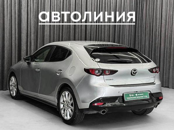Mazda 3 IV (BP) с пробегом 2021 года, цена 1 650 000 рублей, 114000 км, хэтчбек, Автокод Объявления