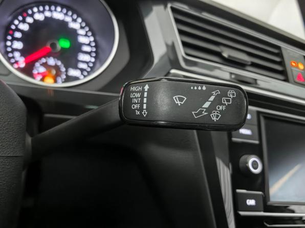 Volkswagen Tiguan II с пробегом 2018 года, цена 1 999 000 рублей, 186692 км, внедорожник, Автокод Объявления