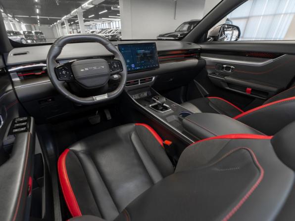 JETOUR DASHING I Рестайлинг с пробегом 2024 года, цена 2 020 000 рублей, 17673 км, внедорожник, Автокод Объявления