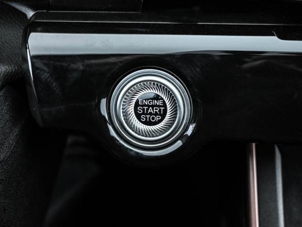 Omoda C5 I Рестайлинг с пробегом 2024 года, цена 1 949 000 рублей, 14034 км, внедорожник, Автокод Объявления