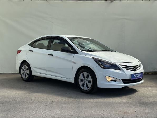 Hyundai Solaris I Рестайлинг с пробегом 2015 года, цена 900 000 рублей, 123574 км, седан, Автокод Объявления