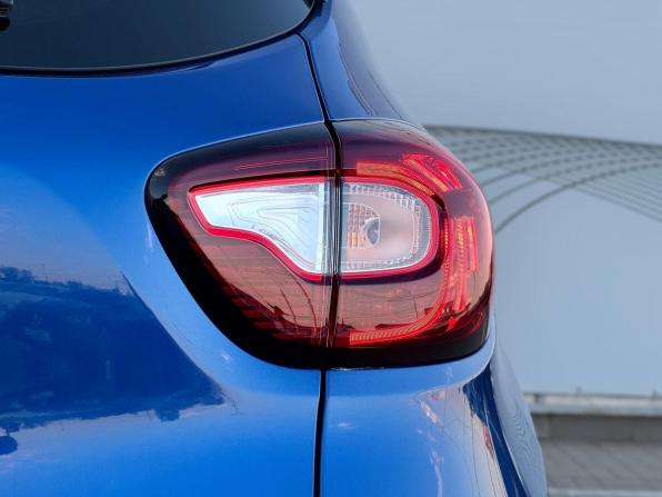 Renault Kaptur I Рестайлинг с пробегом 2020 года, цена 1 670 000 рублей, 75392 км, внедорожник, Автокод Объявления