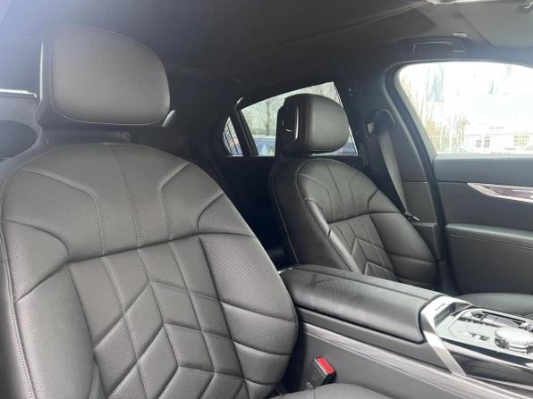 BMW 7 серии VII (G70) с пробегом 2024 года, цена 15 100 000 рублей, 5925 км, седан, Автокод Объявления