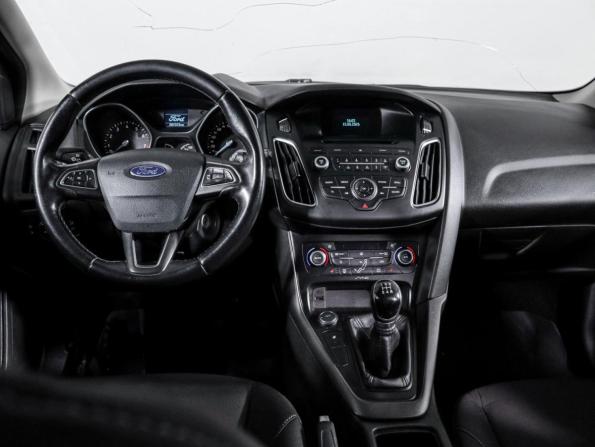 Ford Focus III Рестайлинг с пробегом 2017 года, цена 850 000 рублей, 207372 км, хэтчбек, Автокод Объявления