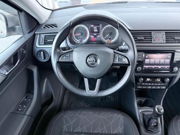 Skoda Rapid I Рестайлинг с пробегом 2018 года, цена 1 349 000 рублей, 72863 км, лифтбек, Автокод Объявления