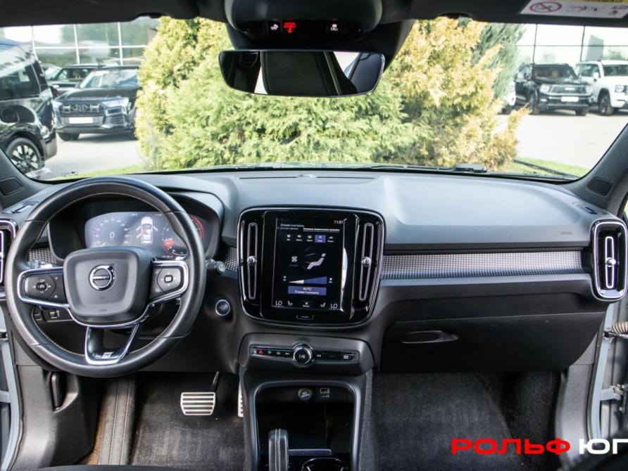 Volvo XC40 I Москва  - изображение 11
