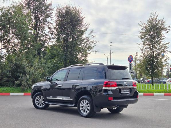 Toyota Land Cruiser 200 Series Рестайлинг 2 с пробегом 2019 года, цена 5 699 000 рублей, 265150 км, внедорожник, Автокод Объявления