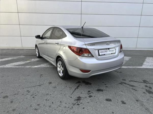 Hyundai Solaris I с пробегом 2011 года, цена 760 000 рублей, 288354 км, седан, Автокод Объявления