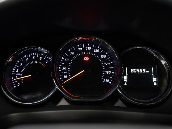 Renault Logan II Рестайлинг с пробегом 2019 года, цена 885 000 рублей, 80470 км, седан, Автокод Объявления