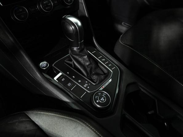 Volkswagen Tiguan II с пробегом 2018 года, цена 2 199 777 рублей, 143577 км, внедорожник, Автокод Объявления