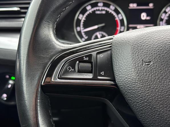 Skoda Superb III с пробегом 2018 года, цена 1 650 000 рублей, 165081 км, лифтбек, Автокод Объявления