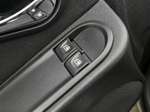Renault Duster I Рестайлинг с пробегом 2018 года, цена 1 155 000 рублей, 135184 км, внедорожник, Автокод Объявления