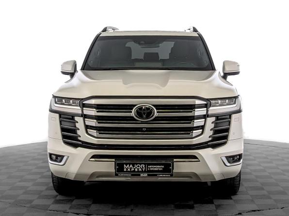 Toyota Land Cruiser 300 Series с пробегом 2022 года, цена 10 780 000 рублей, 18425 км, внедорожник, Автокод Объявления