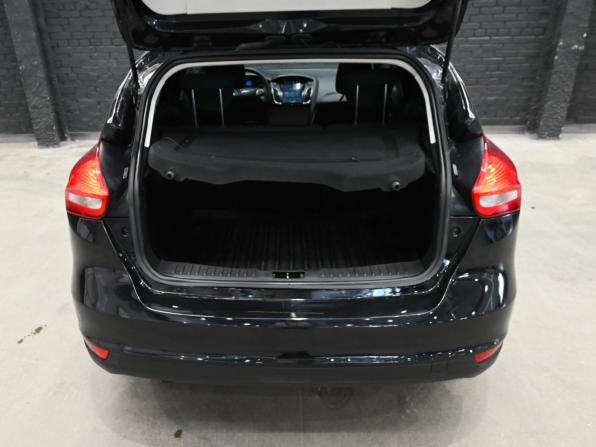Ford Focus III Рестайлинг с пробегом 2015 года, цена 1 150 000 рублей, 64268 км, хэтчбек, Автокод Объявления