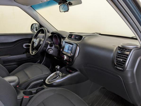 Kia Soul II Рестайлинг с пробегом 2018 года, цена 1 530 000 рублей, 81746 км, хэтчбек, Автокод Объявления
