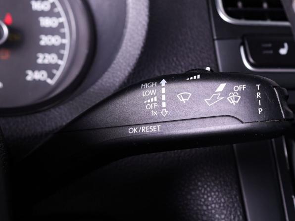 Volkswagen Polo V с пробегом 2012 года, цена 779 000 рублей, 157000 км, седан, Автокод Объявления