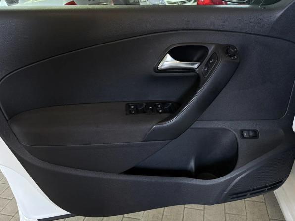 Volkswagen Polo V с пробегом 2013 года, цена 730 000 рублей, 187852 км, седан, Автокод Объявления