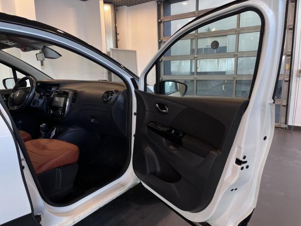 Renault Kaptur I с пробегом 2016 года, цена 1 490 000 рублей, 163870 км, внедорожник, Автокод Объявления