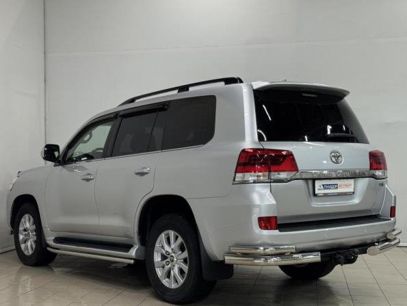 Toyota Land Cruiser 200 Series Рестайлинг 2 с пробегом 2018 года, цена 5 399 000 рублей, 220541 км, внедорожник, Автокод Объявления