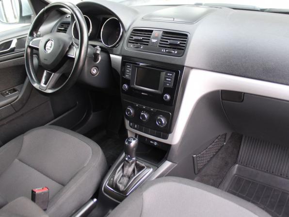 Skoda Yeti I Рестайлинг с пробегом 2016 года, цена 1 639 000 рублей, 45607 км, внедорожник, Автокод Объявления