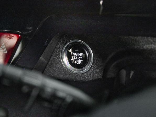 Honda Stepwgn V Рестайлинг с пробегом 2020 года, цена 2 600 000 рублей, 26544 км, минивэн, Автокод Объявления