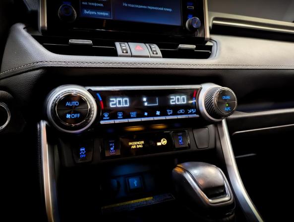 Toyota RAV4 V (XA50) с пробегом 2021 года, цена 3 820 000 рублей, 76500 км, внедорожник, Автокод Объявления
