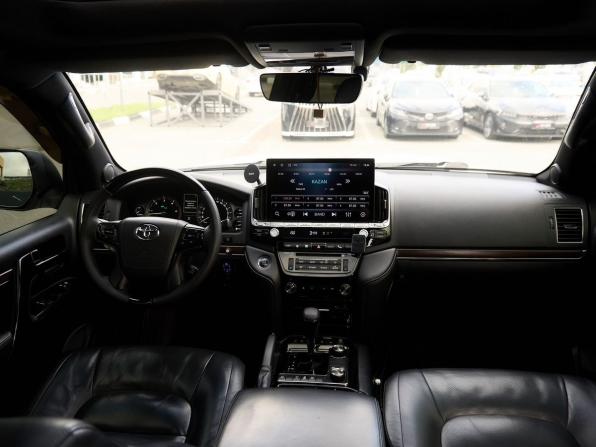 Toyota Land Cruiser 200 Series Рестайлинг 2 с пробегом 2015 года, цена 5 130 000 рублей, 284000 км, внедорожник, Автокод Объявления