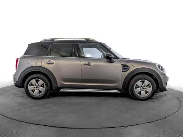 Mini Countryman II с пробегом 2018 года, цена 2 650 000 рублей, 19053 км, внедорожник, Автокод Объявления