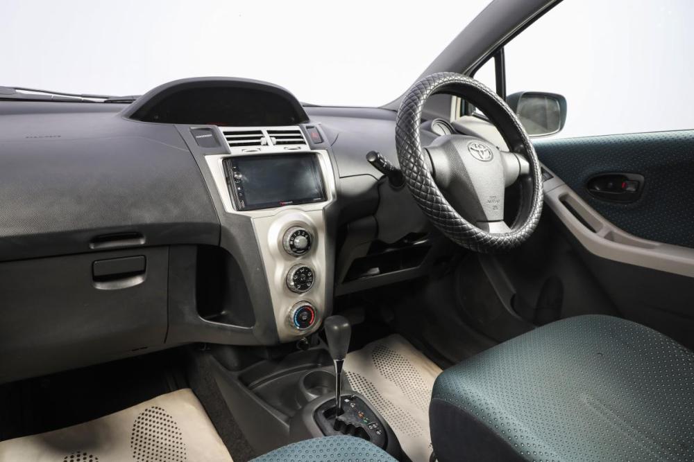 Toyota Vitz II (XP90) Новосибирск  - изображение 10