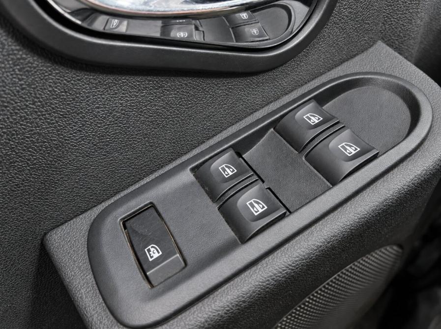 Nissan Terrano III (D10) Кемерово  - изображение 6