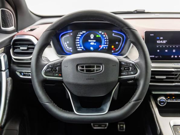 Geely Coolray I с пробегом 2022 года, цена 1 728 000 рублей, 61131 км, внедорожник, Автокод Объявления