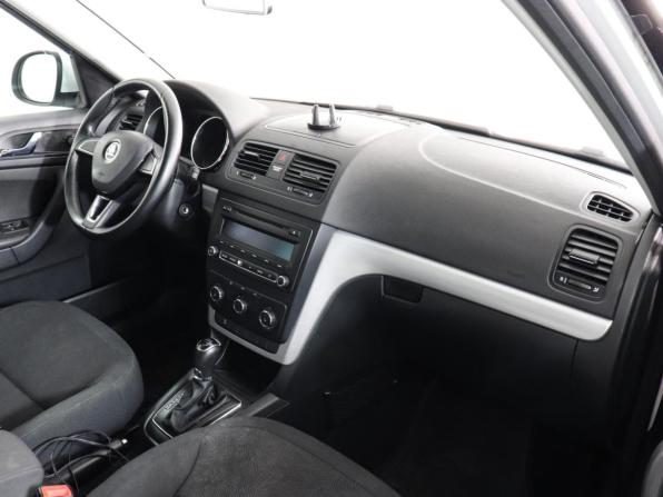 Skoda Yeti I Рестайлинг с пробегом 2014 года, цена 1 197 000 рублей, 103251 км, внедорожник, Автокод Объявления