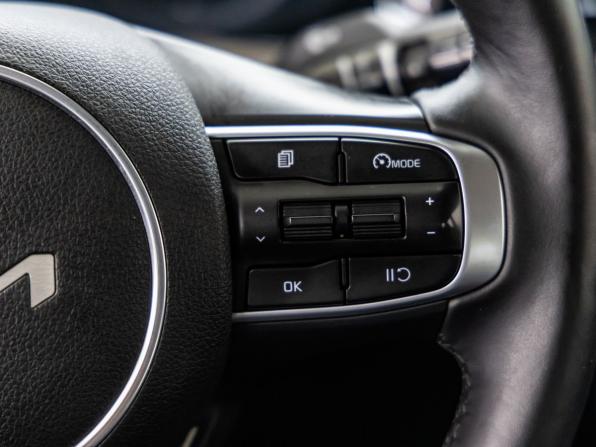 Kia K5 III с пробегом 2021 года, цена 2 268 000 рублей, 103009 км, седан, Автокод Объявления