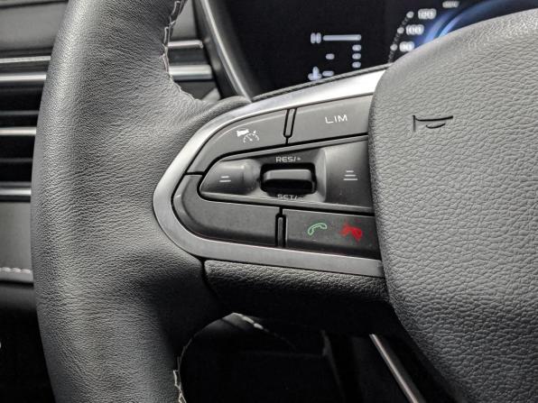 Geely Atlas Pro с пробегом 2022 года, цена 1 970 000 рублей, 40996 км, внедорожник, Автокод Объявления
