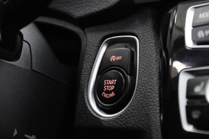 BMW 3 серии VI (F3x) Рестайлинг с пробегом 2015 года, цена 1 695 950 рублей, 97539 км, седан, Автокод Объявления