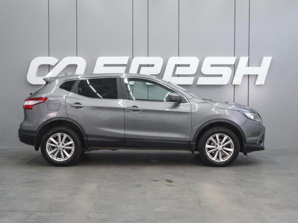 Nissan Qashqai II с пробегом 2018 года, цена 1 099 000 рублей, 234440 км, внедорожник, Автокод Объявления