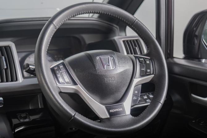Honda Stepwgn IV Рестайлинг с пробегом 2013 года, цена 1 689 000 рублей, 171600 км, минивэн, Автокод Объявления