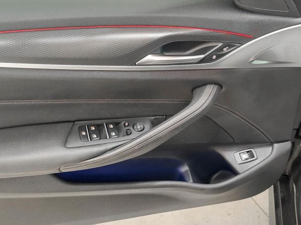 BMW 5 серии VII (G30/G31/G38) Рестайлинг с пробегом 2021 года, цена 5 731 000 рублей, 41000 км, седан, Автокод Объявления