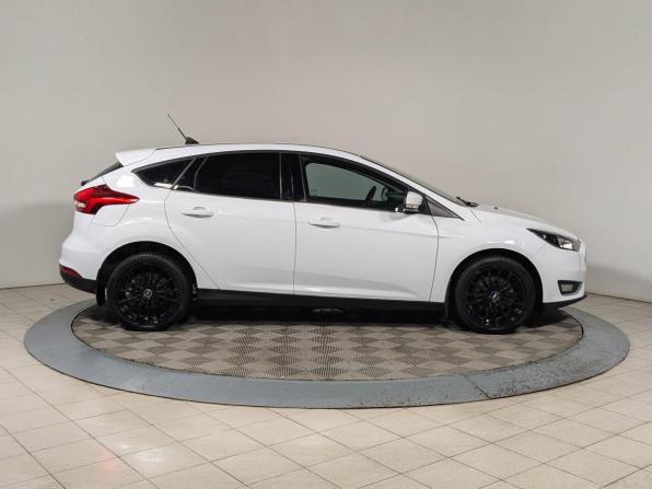 Ford Focus III Рестайлинг с пробегом 2018 года, цена 1 199 500 рублей, 168000 км, хэтчбек, Автокод Объявления