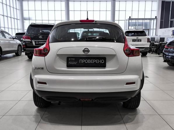 Nissan Juke I с пробегом 2013 года, цена 950 000 рублей, 122145 км, внедорожник, Автокод Объявления