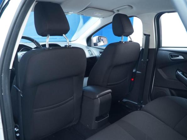 Ford Focus III Рестайлинг с пробегом 2018 года, цена 1 349 071 рубль, 98529 км, универсал, Автокод Объявления